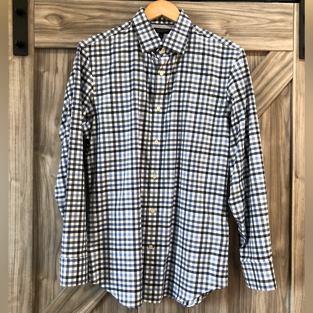 (NEVER WORN) Banana Republic Dress Shirt